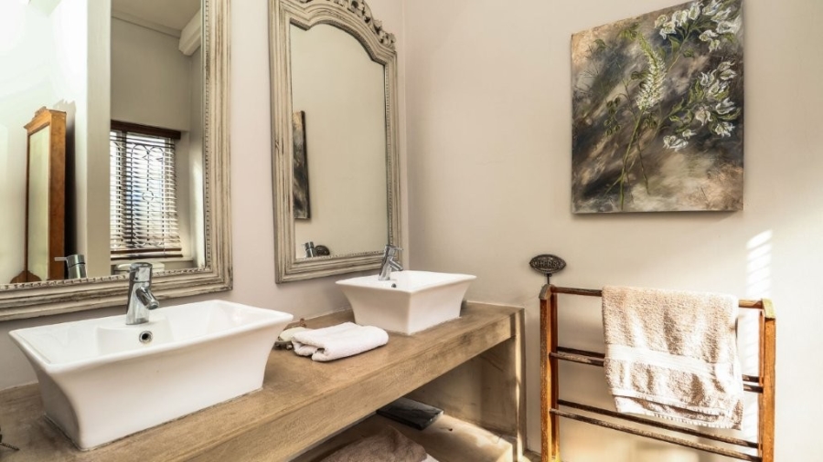 4 Bedroom Property for Sale in Stilbaai Wes Western Cape